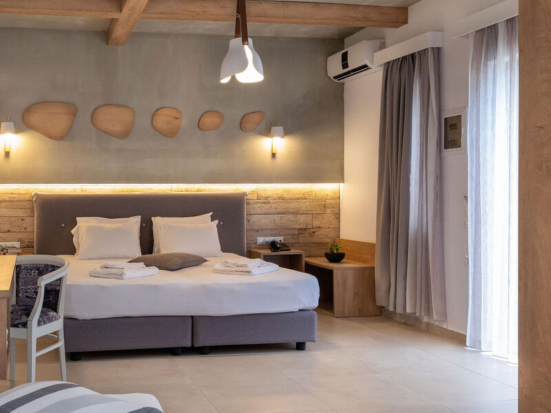 Enorme Maya Beach Resort