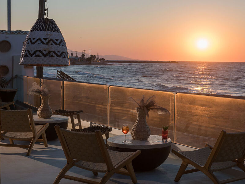 Enorme Maya Beach Resort