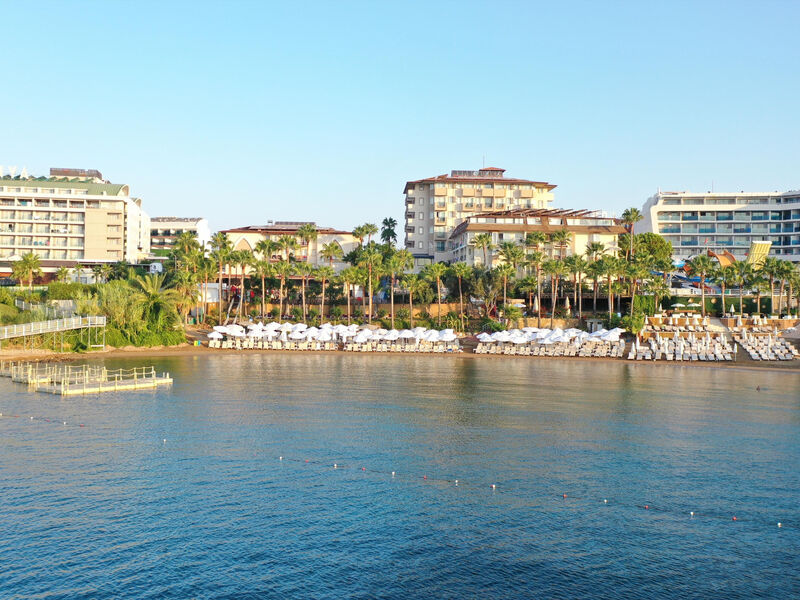 Eos Beach Resort By Selene