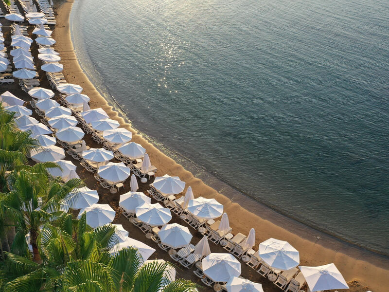 Eos Beach Resort By Selene