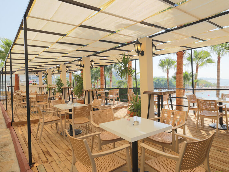 Eos Beach Resort By Selene