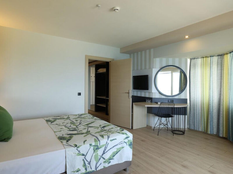 Eos Beach Resort By Selene