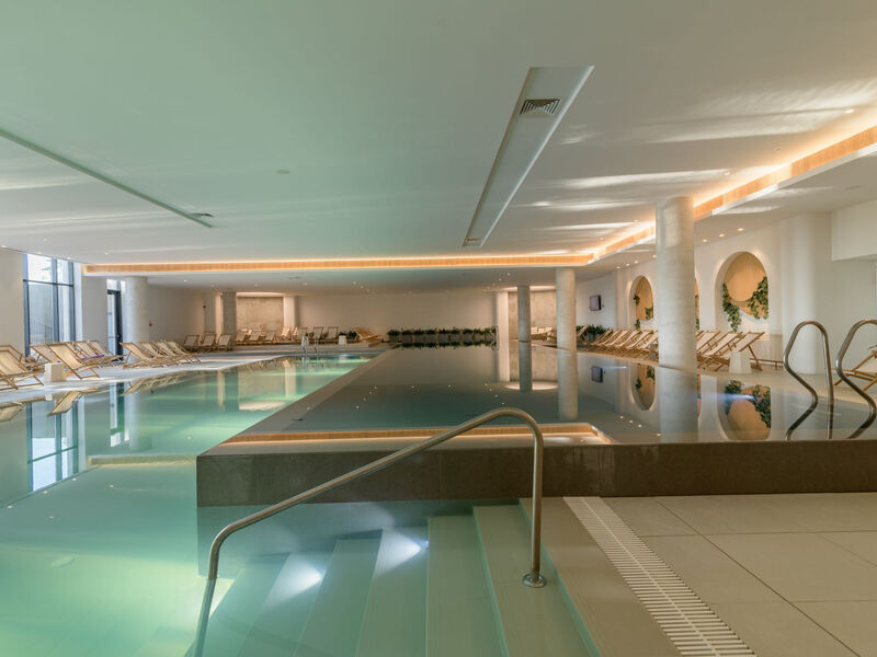 Esana Aquahouse