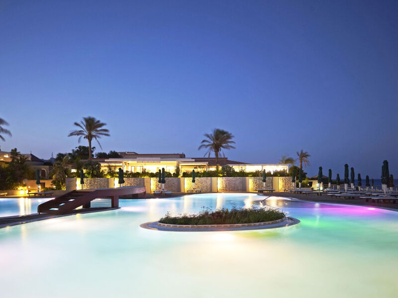 Esperos Palace