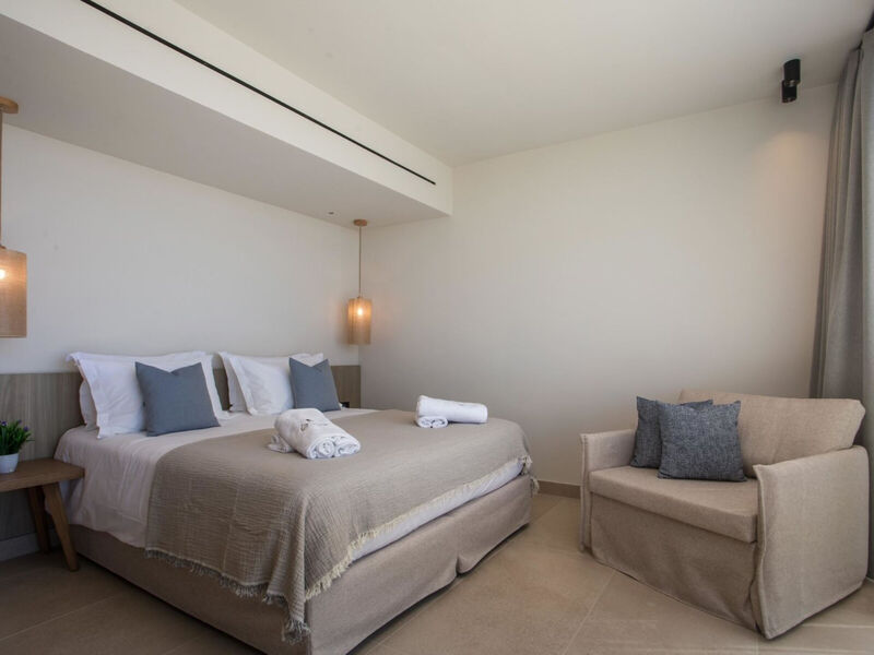 Este Elegant Suites & Villas