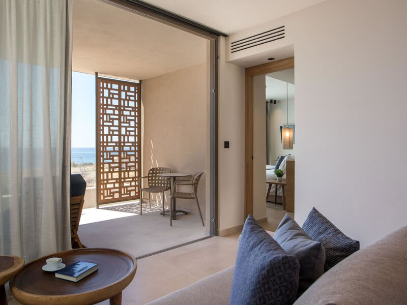 Este Elegant Suites & Villas