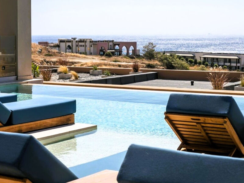 Este Elegant Suites & Villas