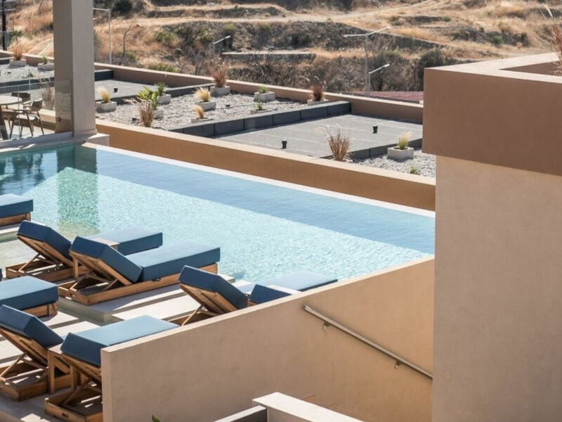 Este Elegant Suites & Villas