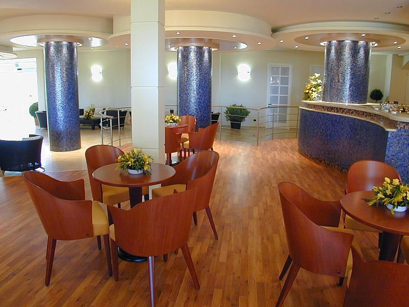 Estella Club