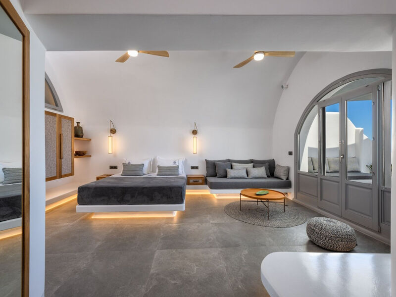 Eteoro Suites