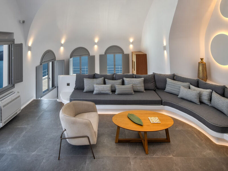 Eteoro Suites