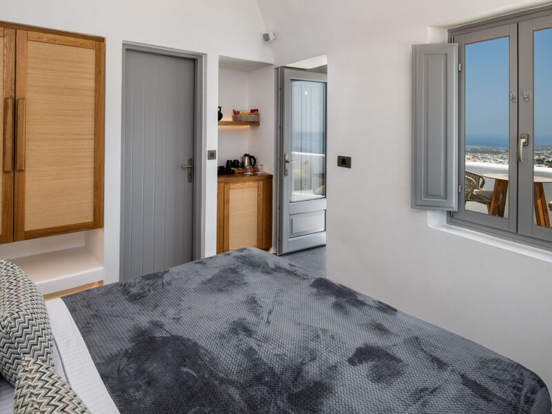 Eteoro Suites