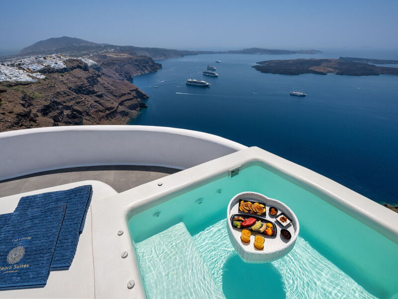 Eteoro Suites