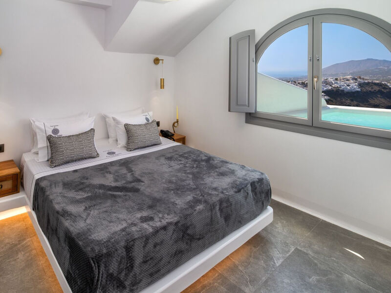 Eteoro Suites