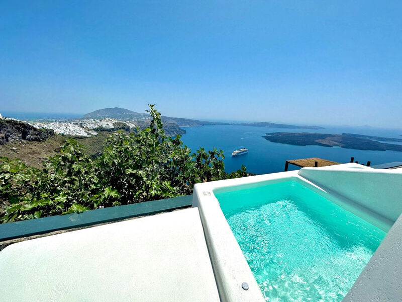 Eteoro Suites