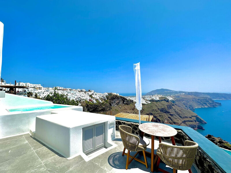 Eteoro Suites