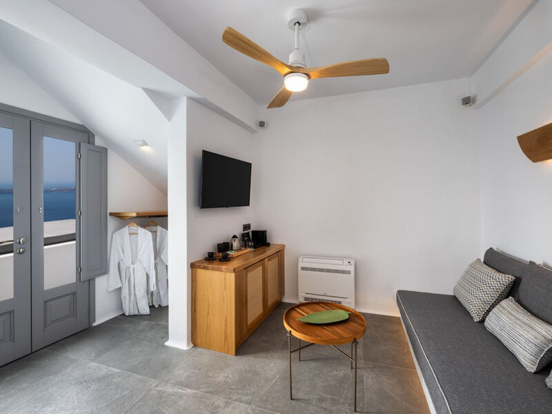 Eteoro Suites