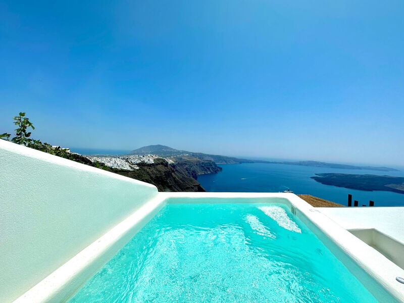 Eteoro Suites