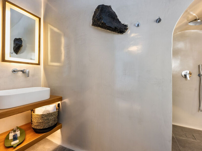 Eteoro Suites