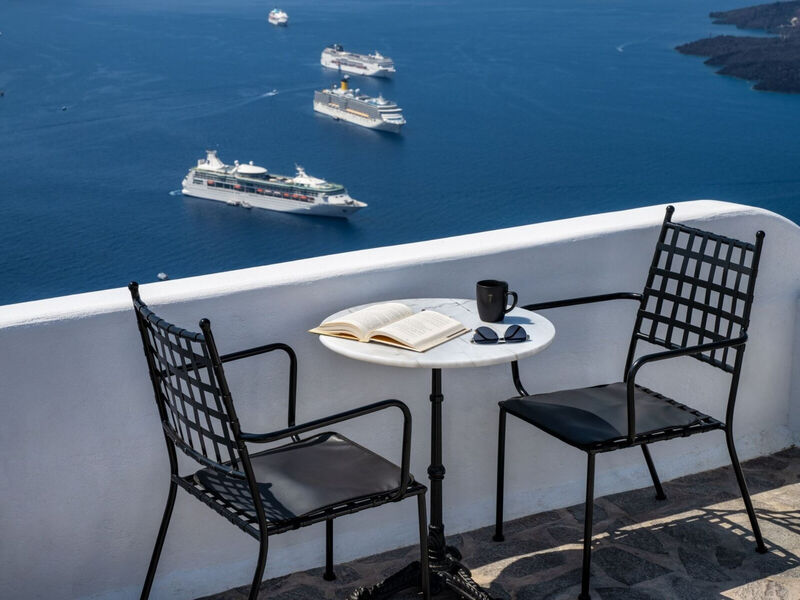 Eteoro Suites
