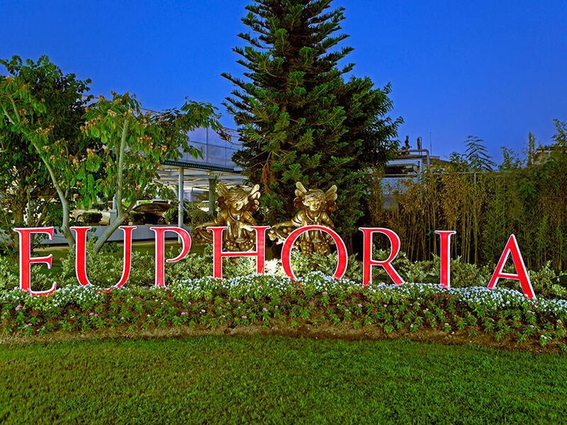 Euphoria Palm Beach Resort