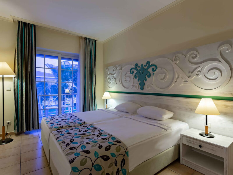 Euphoria Palm Beach