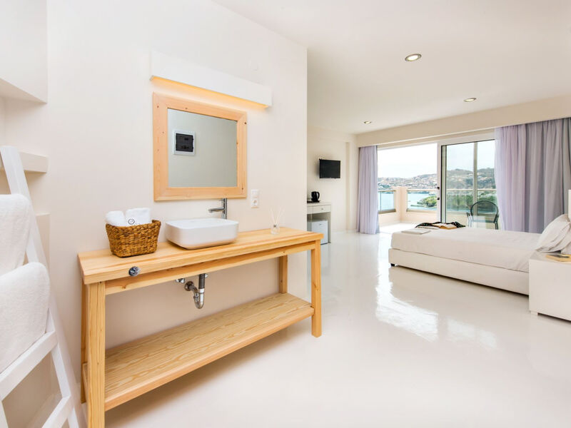 Eva Mare Hotel & Suites