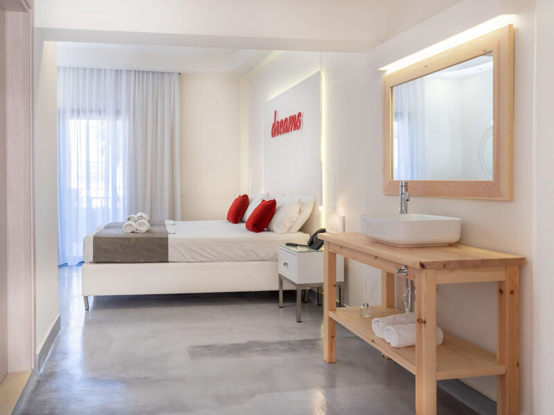 Eva Mare Hotel & Suites