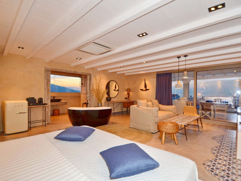 Evilion Sea and Sun