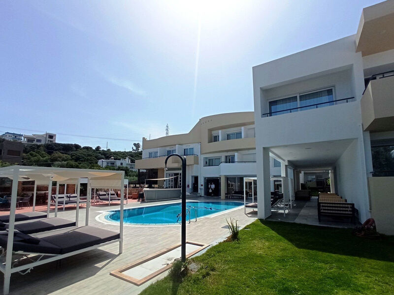 Faedra Beach Resort