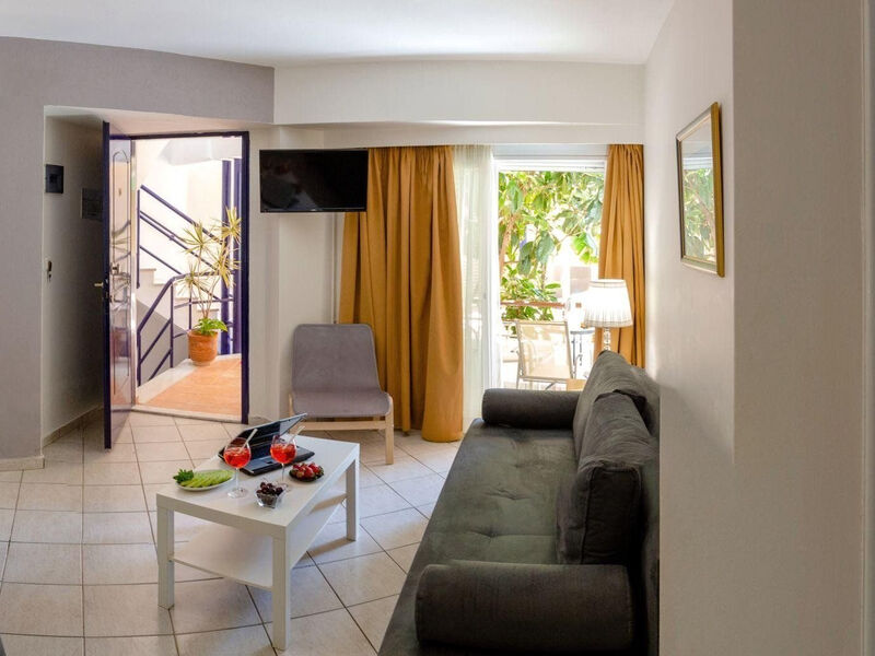 Faedra Beach Resort