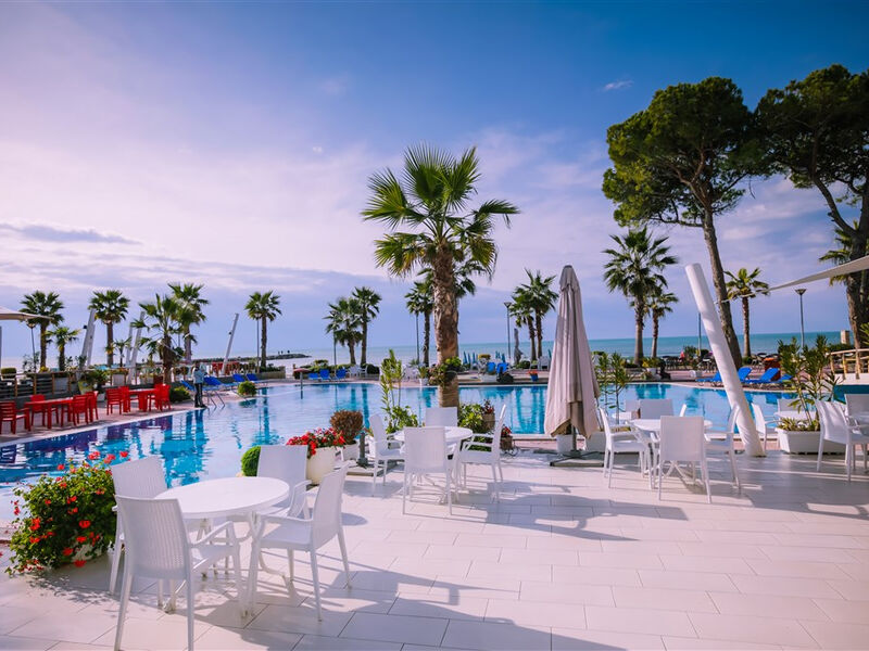 Fafa Resort