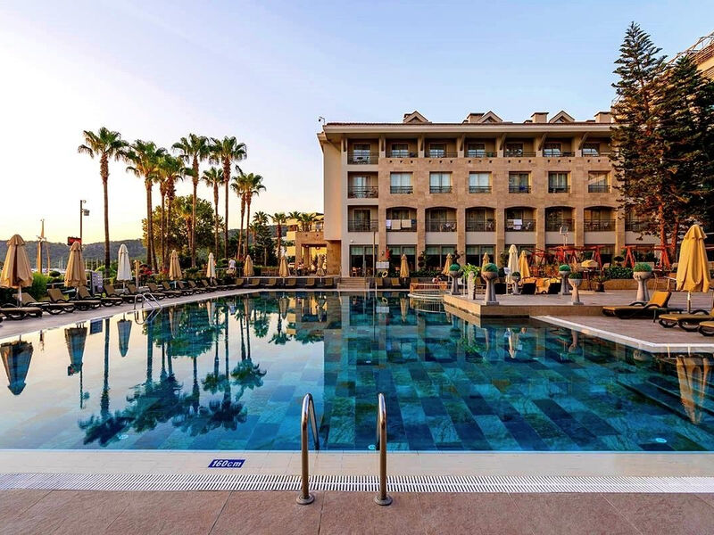Fame Residence Kemer