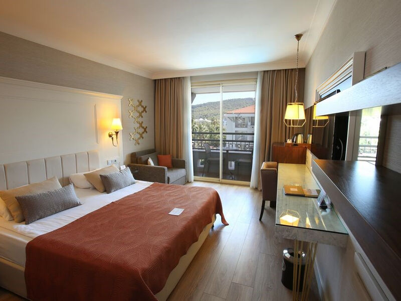 Fame Residence Kemer