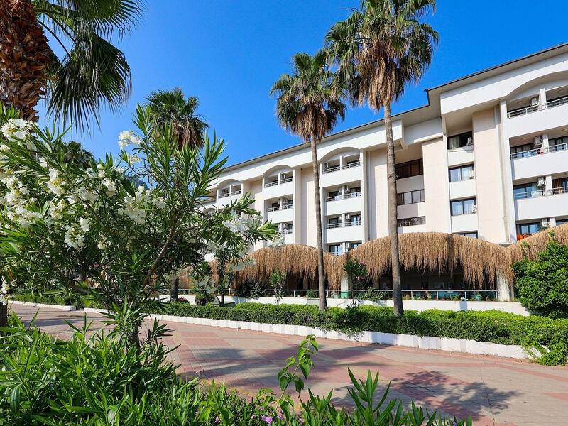 Faros Premium Beach