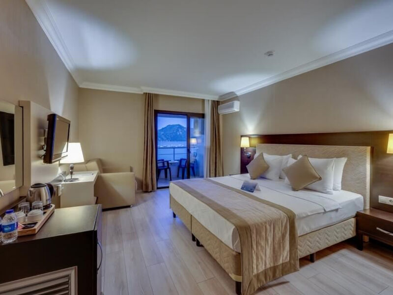 Faros Premium Beach