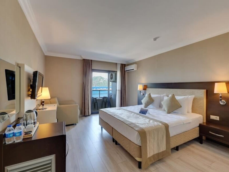 Faros Premium Beach