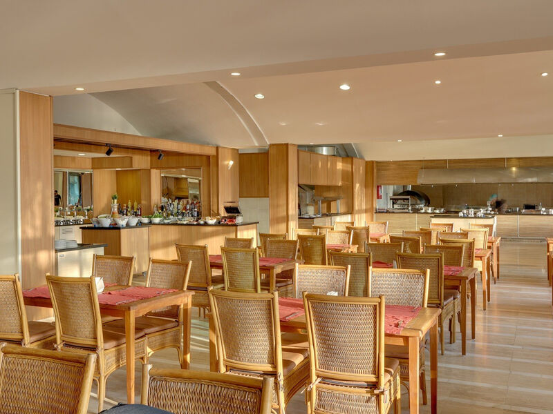 Faros Premium Beach