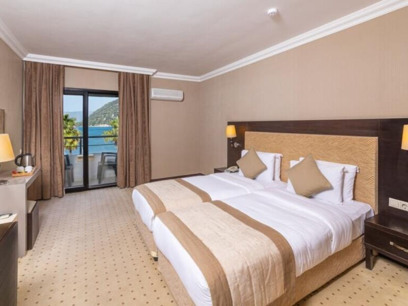 Faros Premium Beach