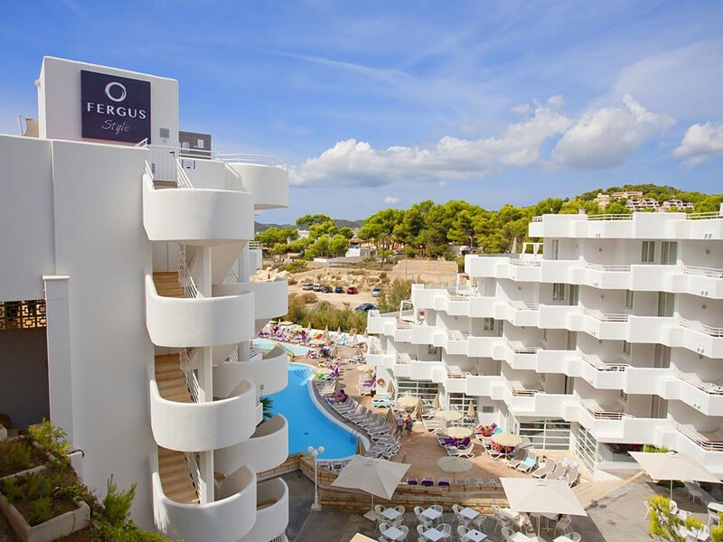 Fergus Style Cala Blanca Suites