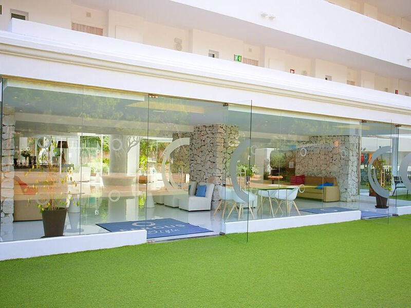 Fergus Style Cala Blanca Suites