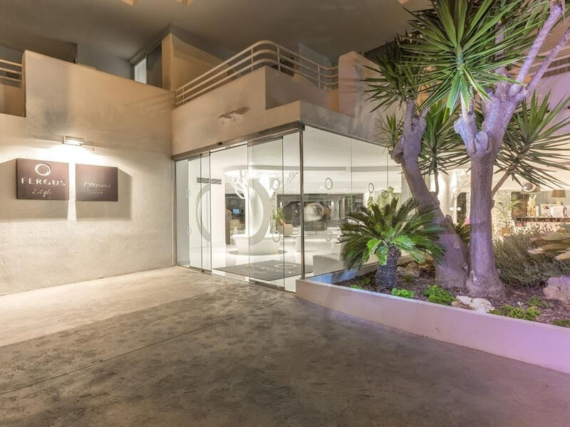 Fergus Style Cala Blanca Suites