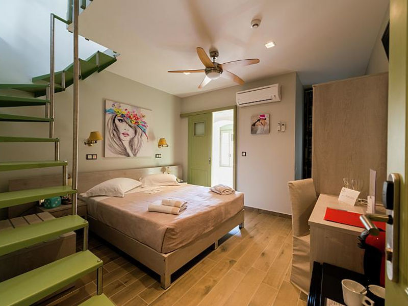 Fiscardonna Luxury Suites