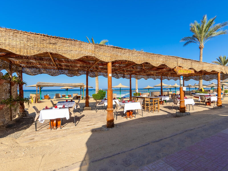 Flamenco Beach & Resort
