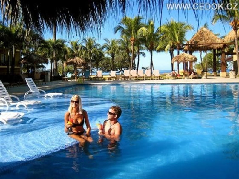 Flamingo Beach