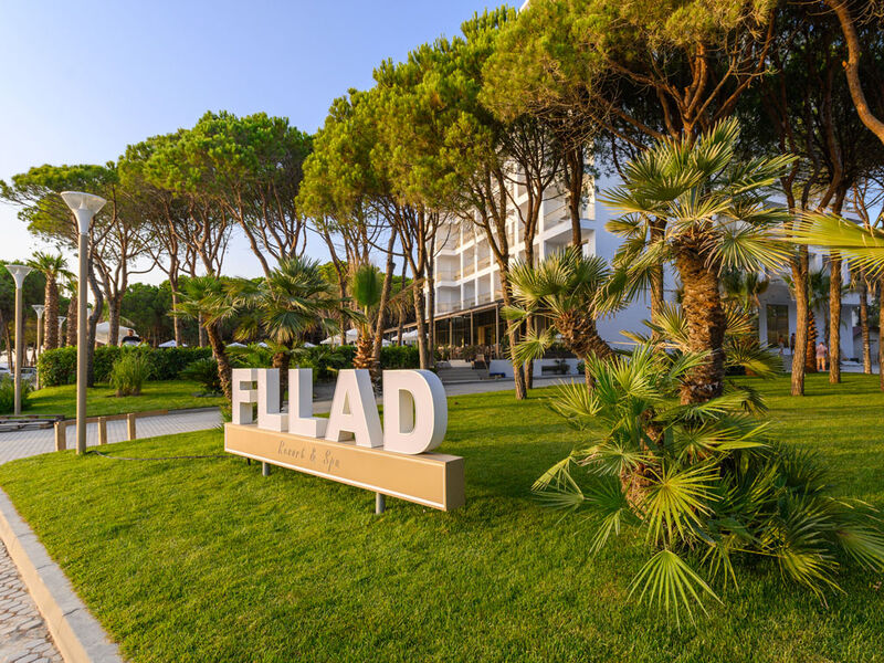 Fllad Resort