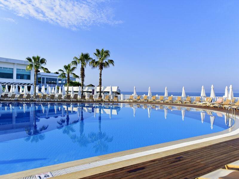 Flora Garden Beach Side