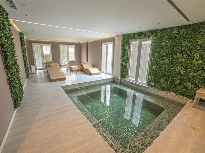 Flower & Spa