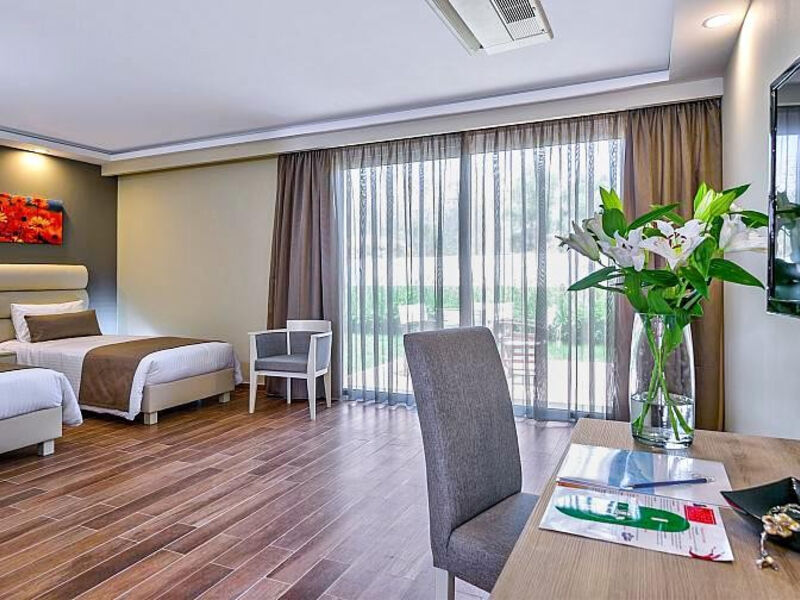 Fodele Beach Resort