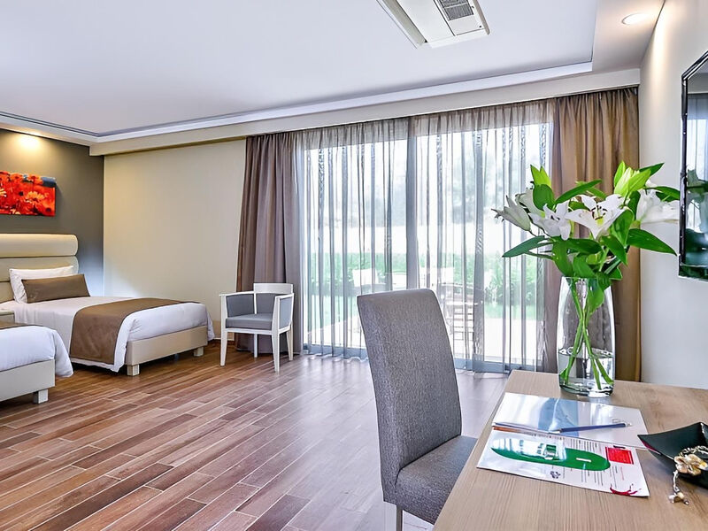 Fodele Beach Resort